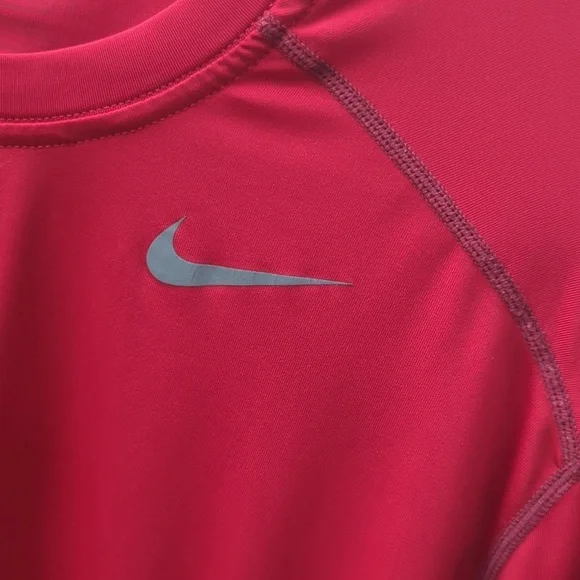 Nike Pro Combat Stretchy Top - Picture 3 of 5